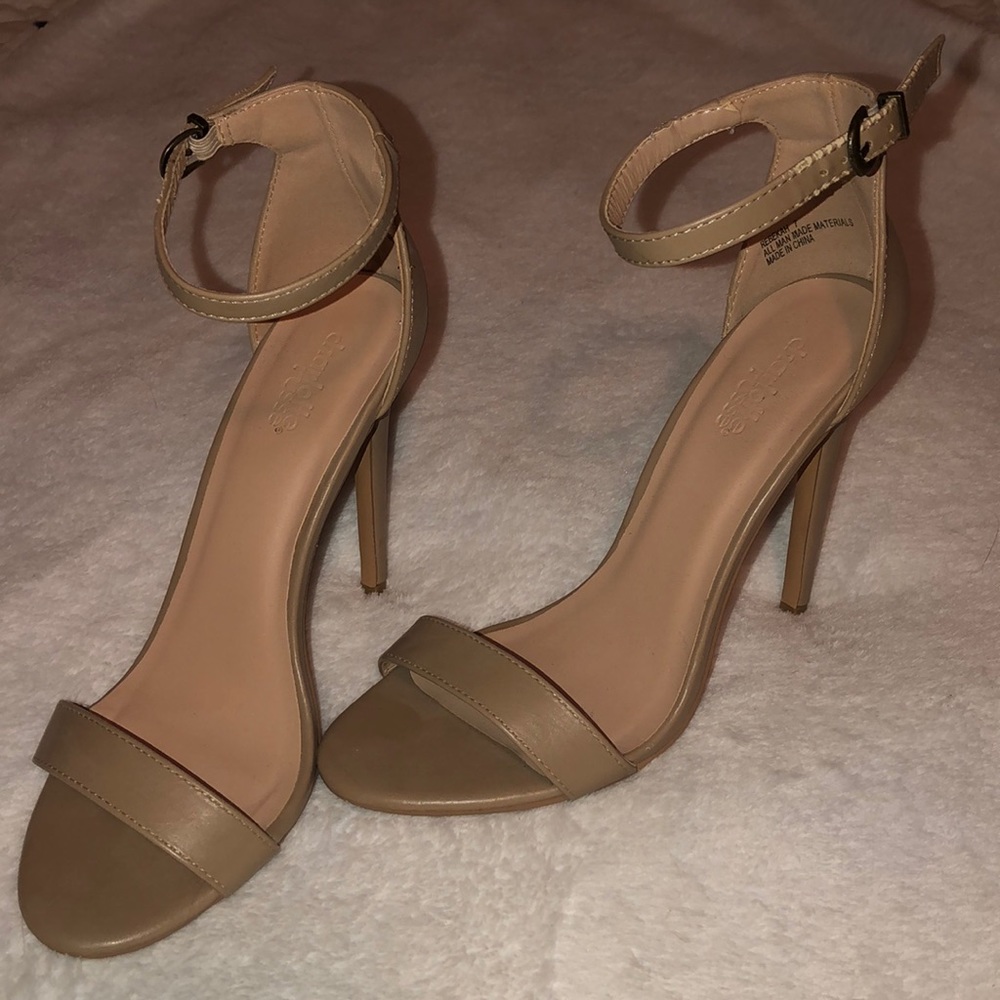 Charlotte Russe nude heels